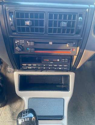 VOLKSWAGEN-VOYAGE-1990