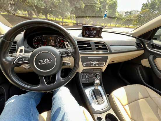 AUDI-Q3-2015