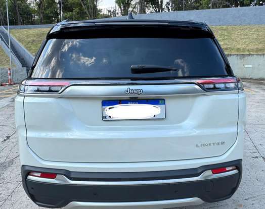 JEEP-COMMANDER-2022