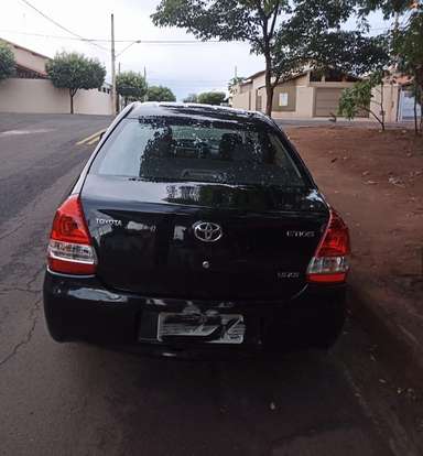 TOYOTA-ETIOS-2013
