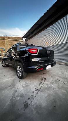 FIAT-TORO-2017