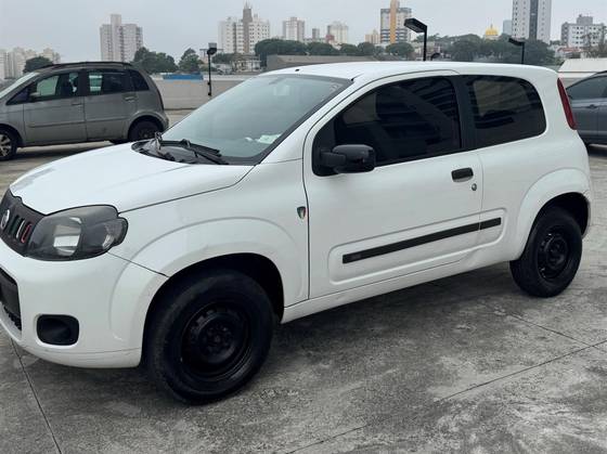 FIAT UNO 1.0 EVO VIVACE 8V FLEX 2P MANUAL