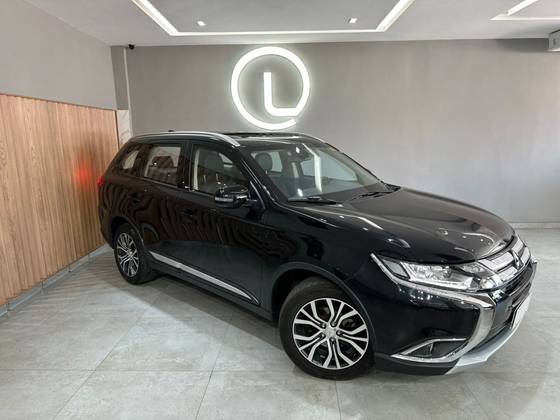 MITSUBISHI OUTLANDER 2.0 COMFORT 16V GASOLINA 4P AUTOMÁTICO