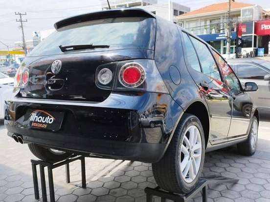 VOLKSWAGEN-GOLF-2011