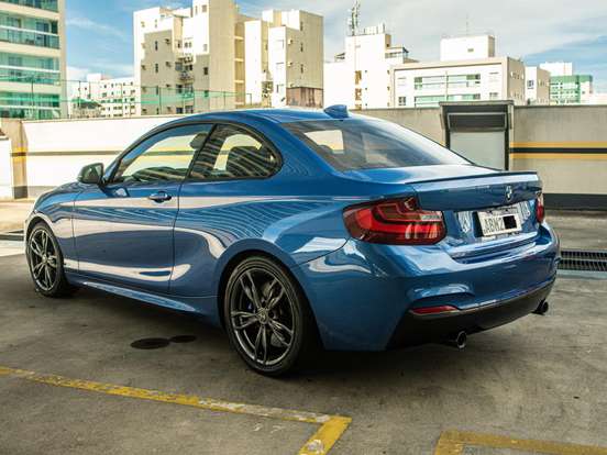 BMW-M 235i-3.0 I6 TURBO GASOLINA 2P AUTOMÁTICO BMW-M 235i-2015