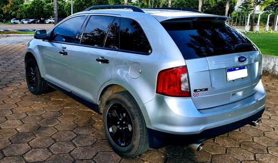 FORD-EDGE-2010