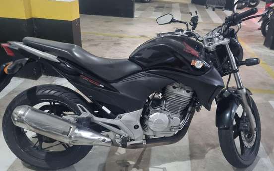 HONDA-CB 300R-2011