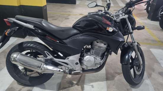 HONDA-CB 300R-2011