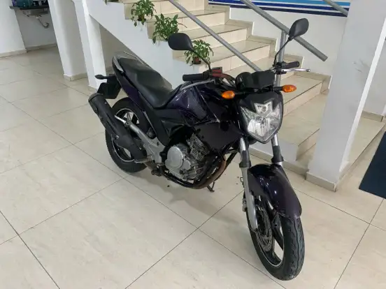 YAMAHA-YS 250 FAZER YAMAHA-YS 250 FAZER-2012