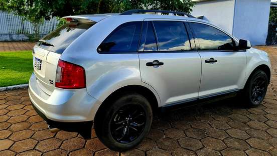 FORD-EDGE-2010