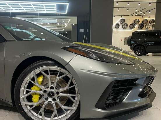 CHEVROLET-CORVETTE-6.2 V8 LT3 GASOLINA STINGRAY C8.R SPECIAL EDITION CONVERSIVEL AUTOMÁTICO CHEVROLET-CORVETTE-2021