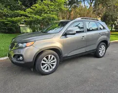 KIA SORENTO 3.5 V6 GASOLINA EX 7L 4WD AUTOMÁTICO KIA SORENTO 3.5 V6 GASOLINA EX 7L 4WD AUTOMÁTICO