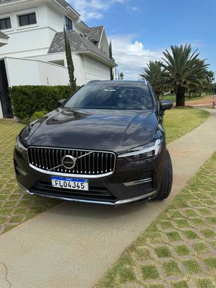 VOLVO XC60 2.0 T8 RECHARGE PLUS AWD GEARTRONIC