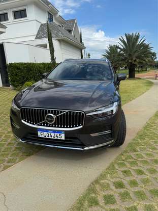 VOLVO-XC60-2022