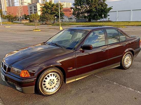 BMW-325i-2.5 SEDAN 24V GASOLINA 4P AUTOMÁTICO BMW-325i-1994