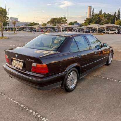 BMW-325i-1994