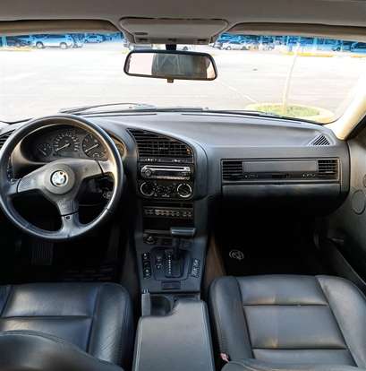 BMW-325i-1994