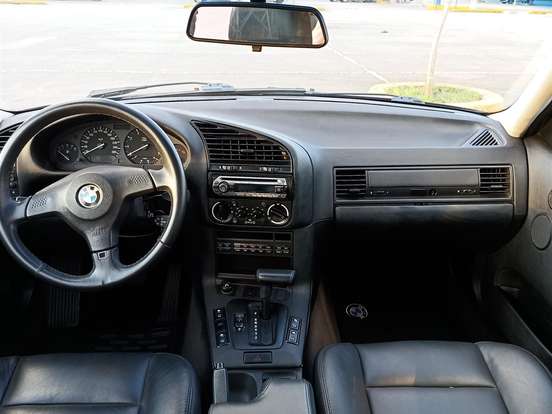 BMW-325i-2.5 SEDAN 24V GASOLINA 4P AUTOMÁTICO BMW-325i-1994