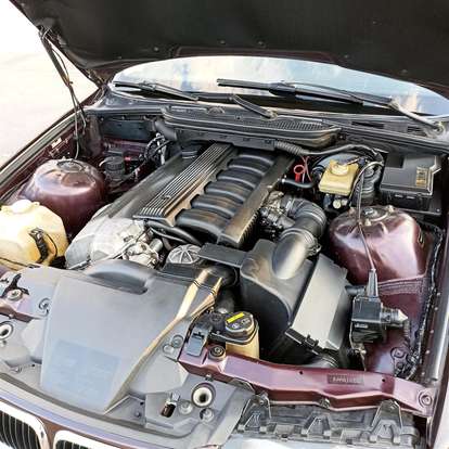 BMW-325i-1994