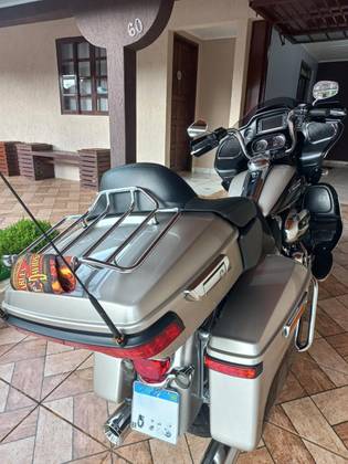 HARLEY-DAVIDSON ROAD GLIDE ULTRA 