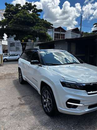 JEEP-COMMANDER-2024