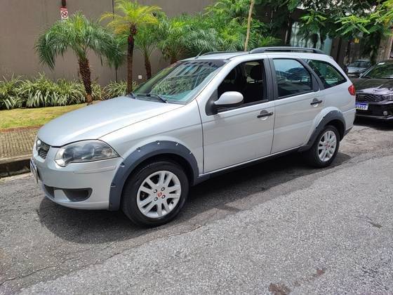 FIAT PALIO 1.6 TREKKING WEEKEND 16V FLEX 4P MANUAL