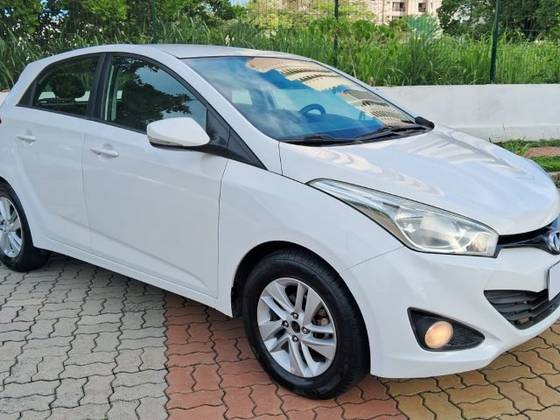 HYUNDAI HB20 1.6 PREMIUM 16V FLEX 4P AUTOMÁTICO