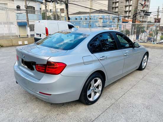 BMW-320i-2.0 16V TURBO GASOLINA 4P AUTOMÁTICO BMW-320i-2013