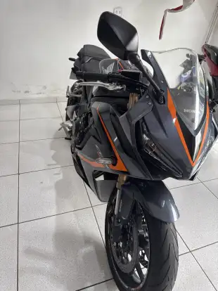 HONDA-CBR 650R ABS-2021