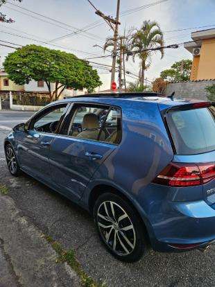 VOLKSWAGEN-GOLF-2014