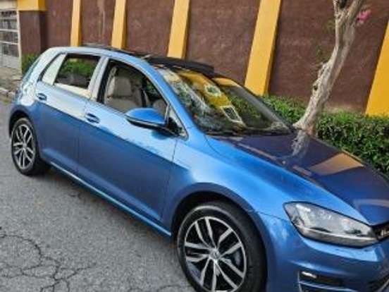 VOLKSWAGEN-GOLF-1.4 TSI HIGHLINE 16V GASOLINA 4P AUTOMÁTICO VOLKSWAGEN-GOLF-2014