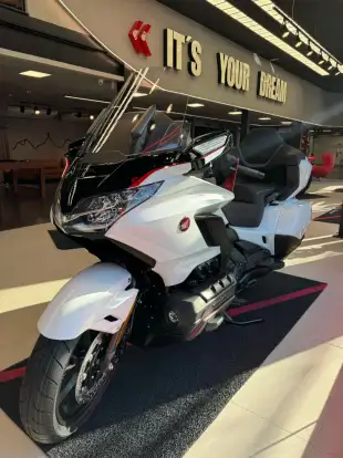 HONDA-GL 1800 GOLD WING TOUR-2024