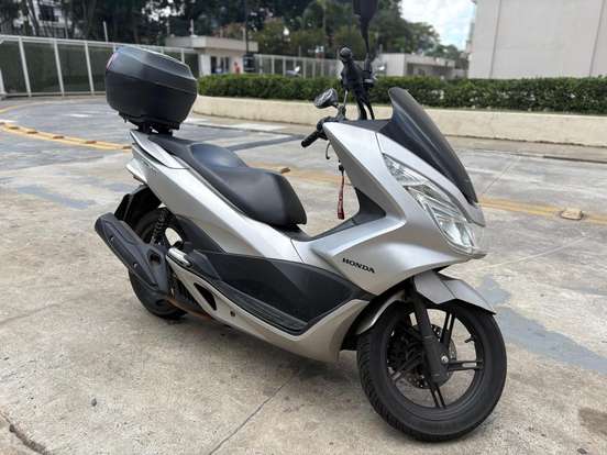 HONDA-PCX-2017