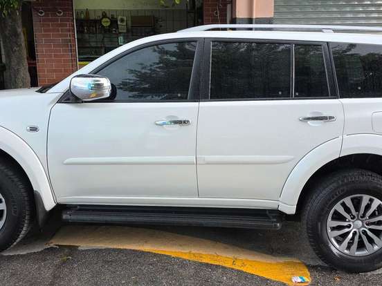MITSUBISHI-PAJERO-3.2 HPE 4X4 7 LUGARES 16V TURBO INTERCOOLER DIESEL 4P AUTOMÁTICO MITSUBISHI-PAJERO-2017