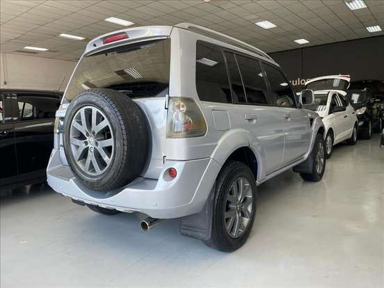 MITSUBISHI-PAJERO TR4-2012