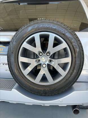 MITSUBISHI-PAJERO TR4-2012