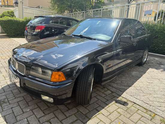 BMW-325i-1995
