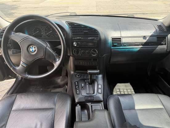BMW-325i-1995