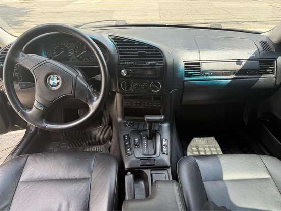 BMW-325i-2.5 SEDAN 24V GASOLINA 4P AUTOMÁTICO BMW-325i-1995