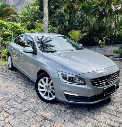 VOLVO S60 2.0 T5 KINETIC 16V TURBO GASOLINA 4P AUTOMÁTICO