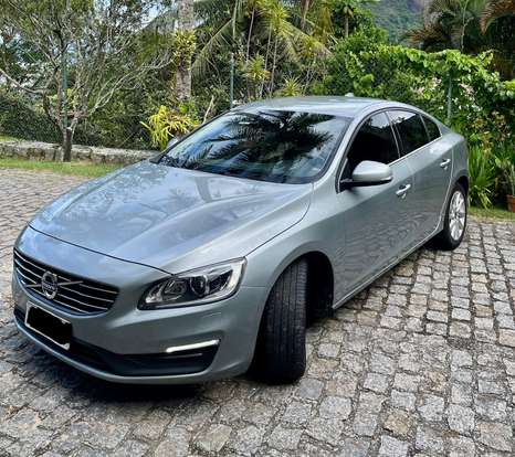 VOLVO-S60-2015