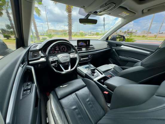 AUDI-Q5-2017