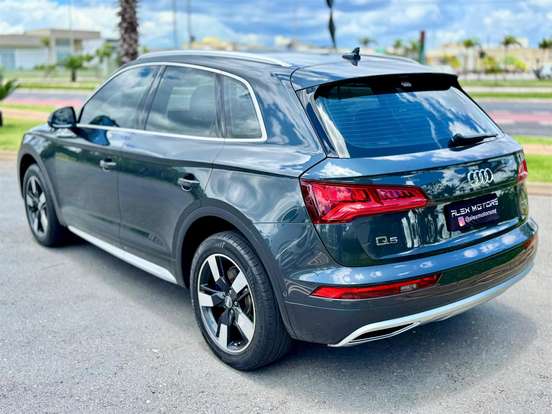 AUDI-Q5-2017