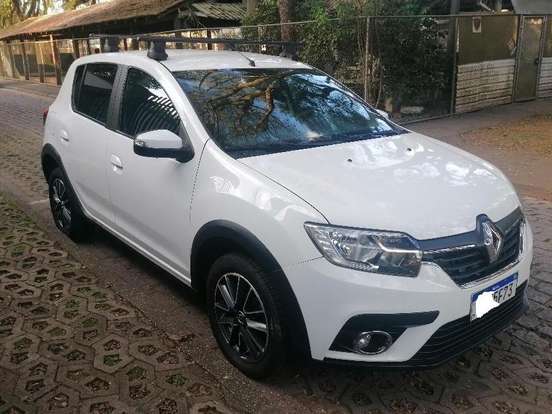 RENAULT-SANDERO-2019