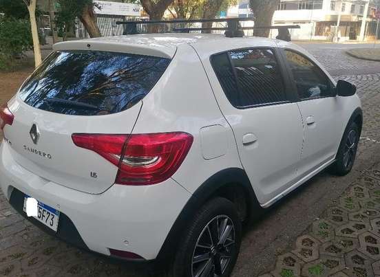RENAULT-SANDERO-2019