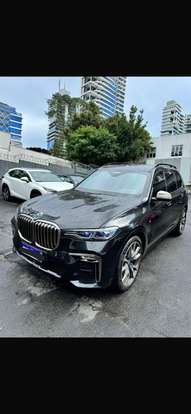 BMW-X7-2020