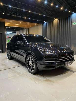 PORSCHE-CAYENNE-2018