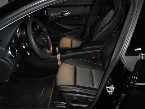MERCEDES-BENZ-CLA 180-1.6 CGI GASOLINA 7G-DCT MERCEDES-BENZ-CLA 180-2017