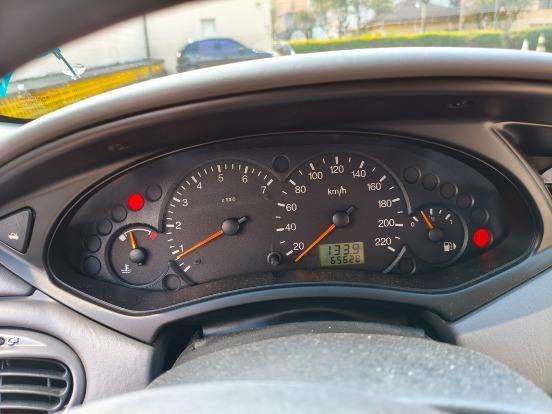 FORD-FOCUS-2002