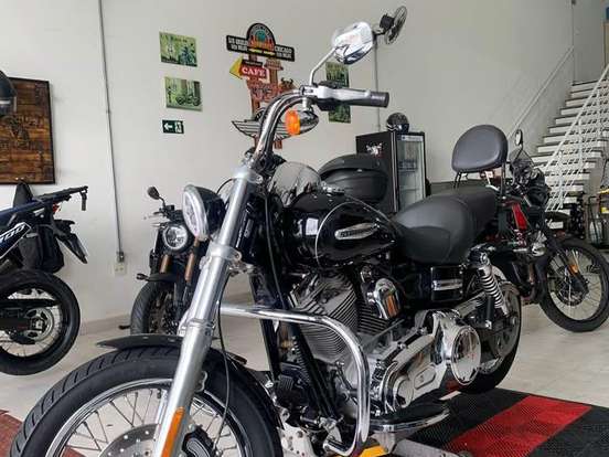 HARLEY-DAVIDSON-DYNA SUPER GLIDE CUSTOM HARLEY-DAVIDSON-DYNA SUPER GLIDE CUSTOM-2009